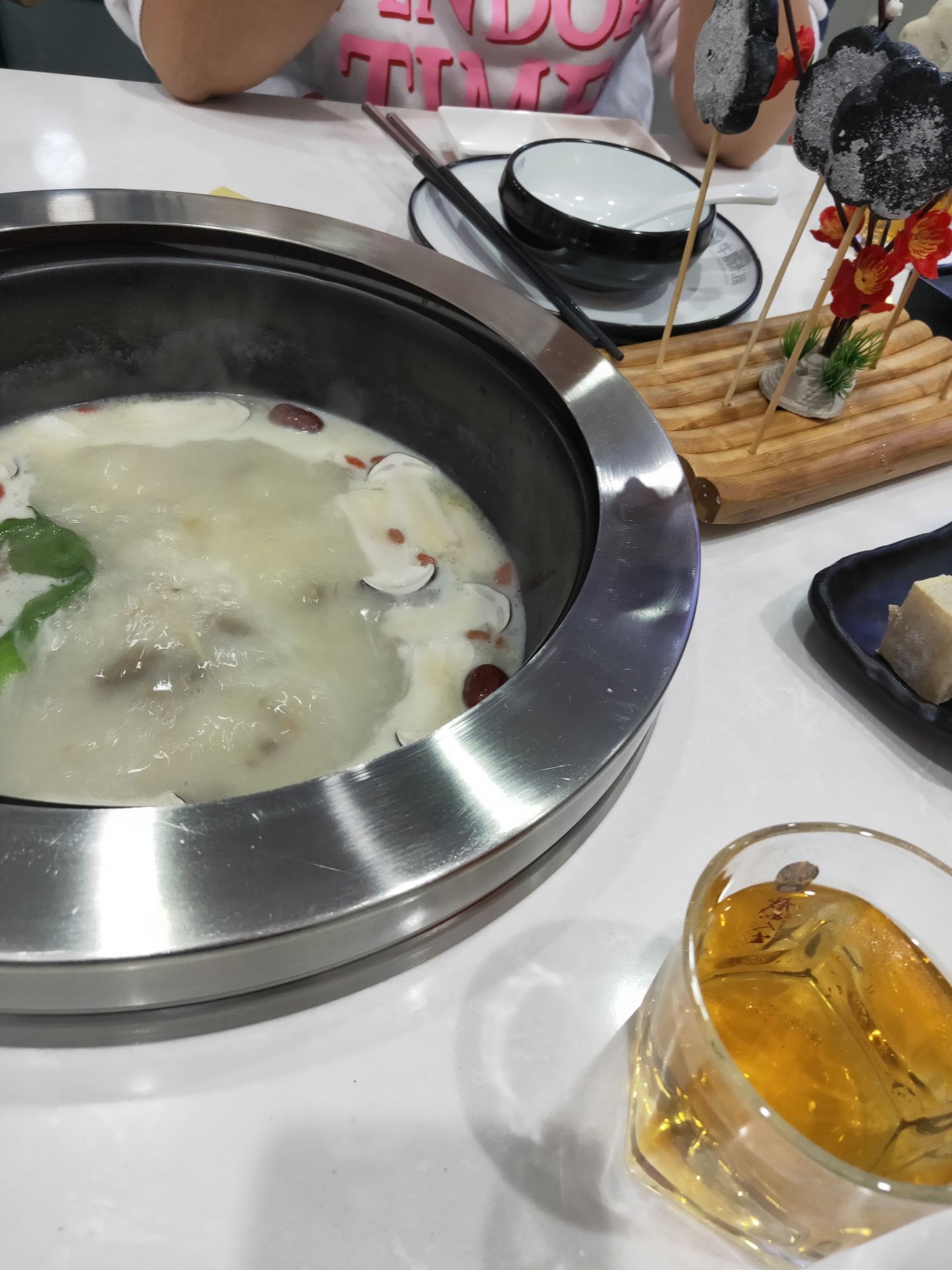 说这家店的米捞火锅味道特别的好,吃过一次发现味道真的是很不错