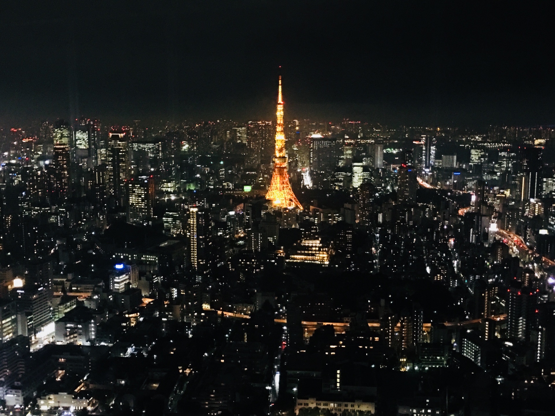 【東京。夜景】六本木Hills展望台 Sky Deck。東京鐵塔的夜晚太美麗。 ~ Amanda's Travel Magazine。