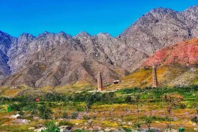 2020贺兰山风景区游玩攻略,贺兰山是历史上著名的"军山.