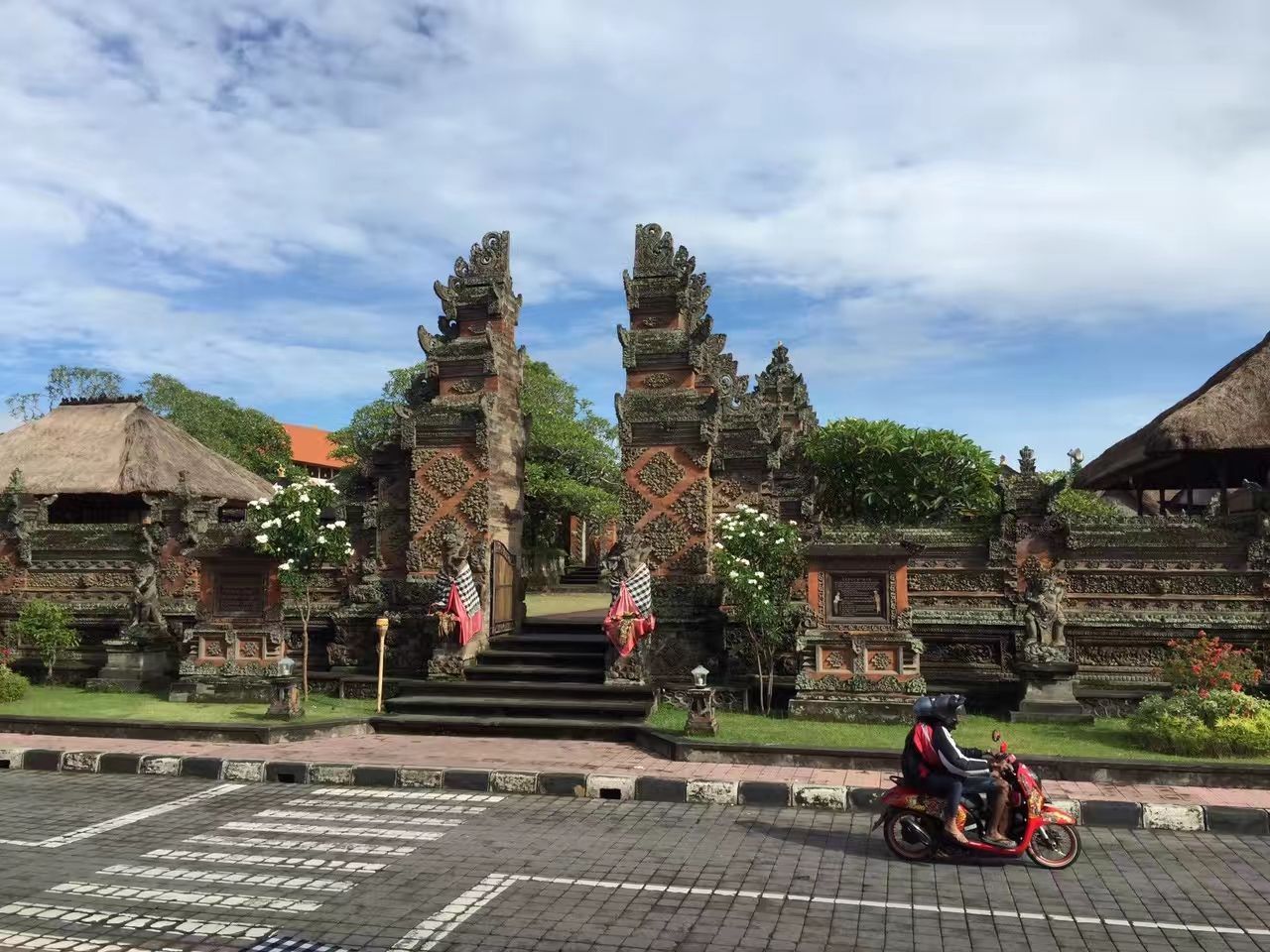 乌布皇宫旅游景点攻略图