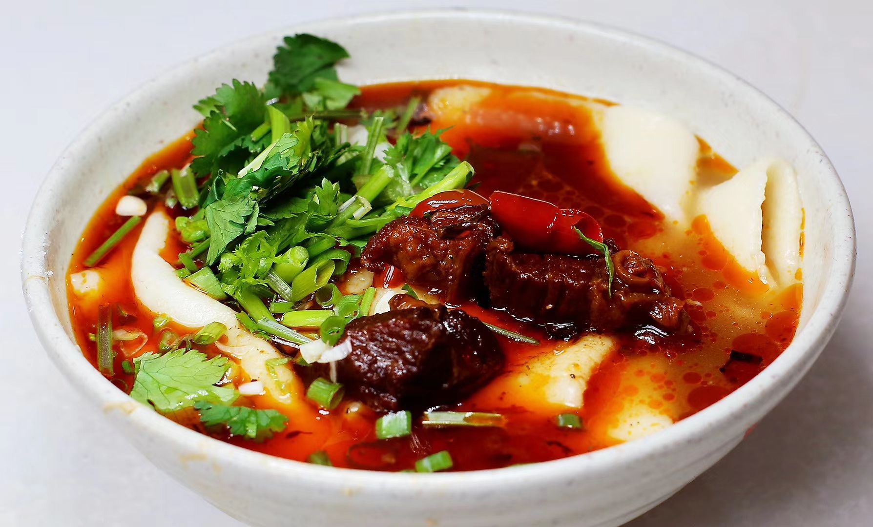 2022重庆荣昌铺盖面(玉林东街店)美食餐厅,.盖面更有劲道,汤底里面加.