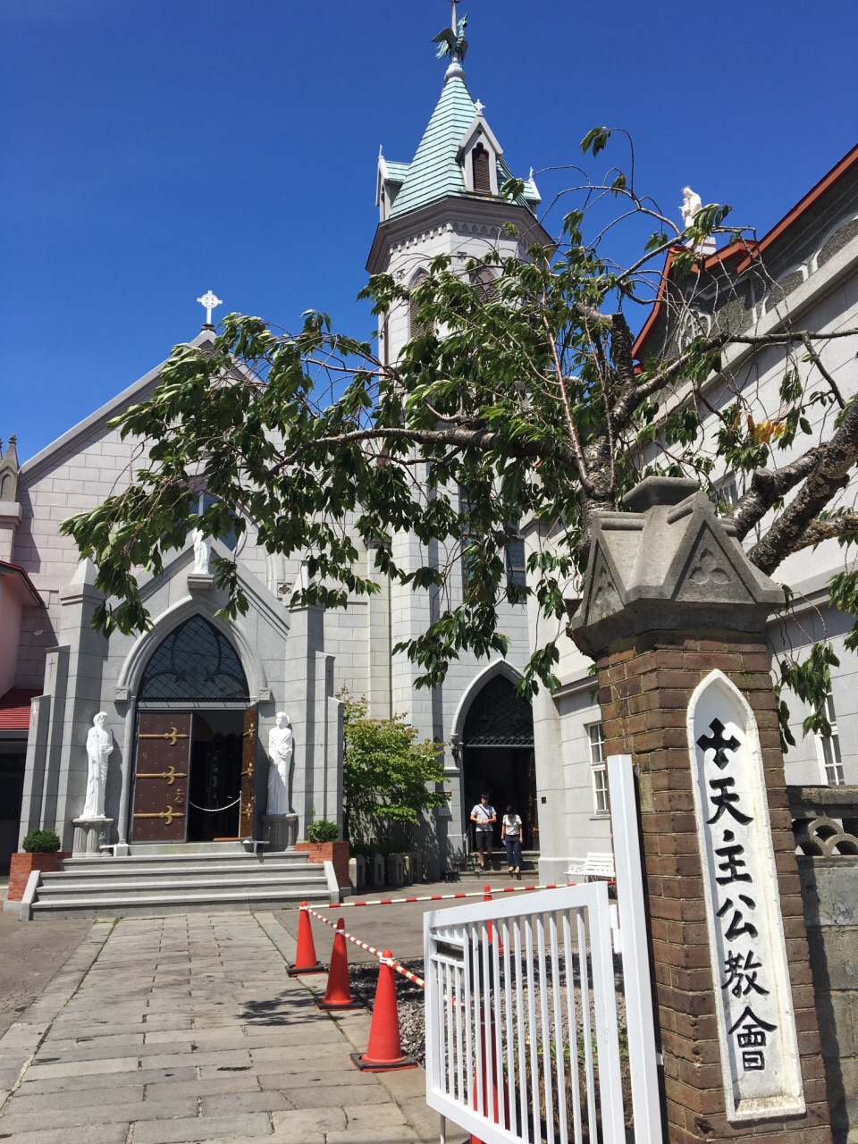 元町异人馆的区域里面就有很多间不同风格不同教派的欧式小教堂,构成