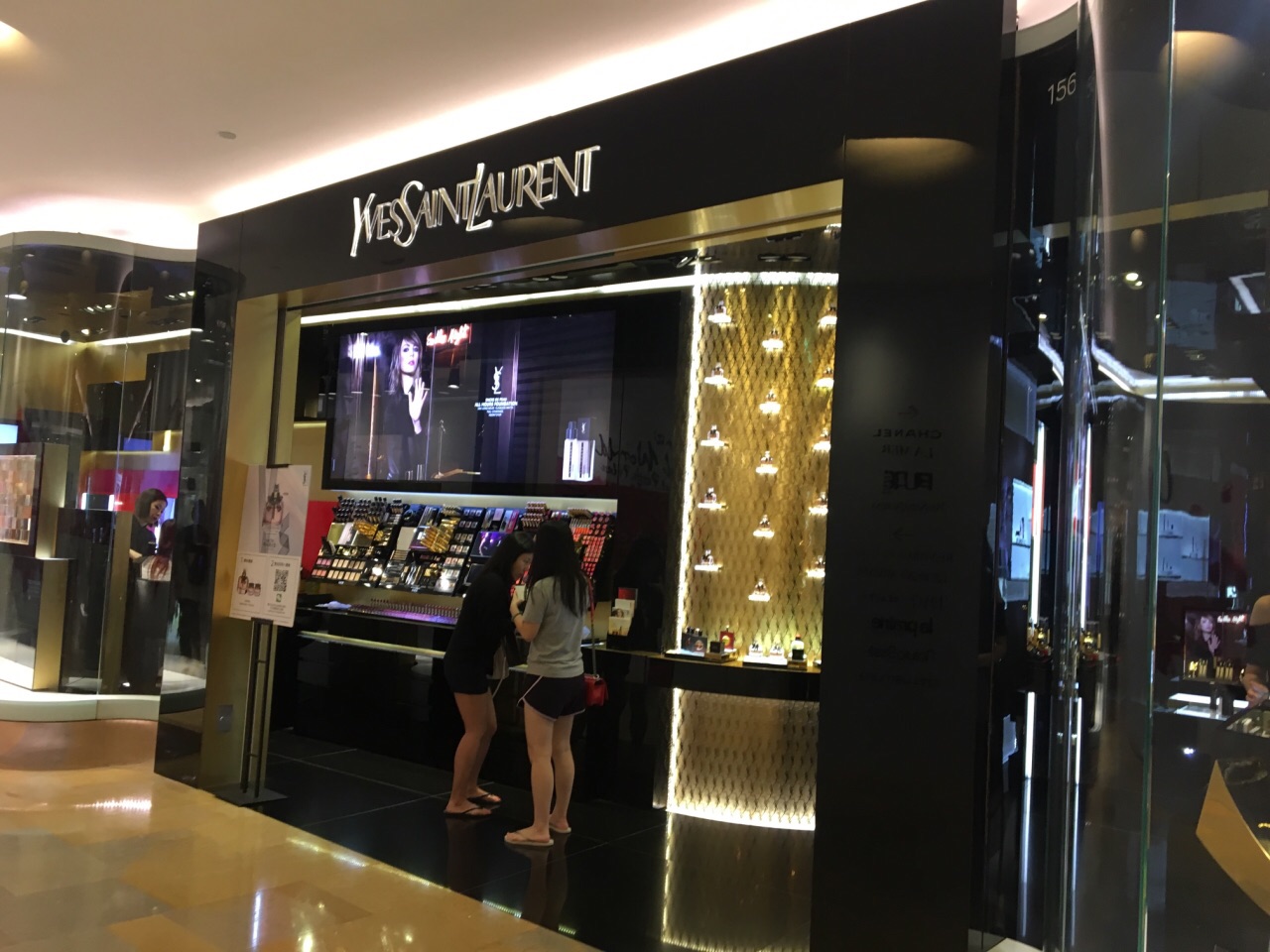 圣罗兰(连卡佛百货店)