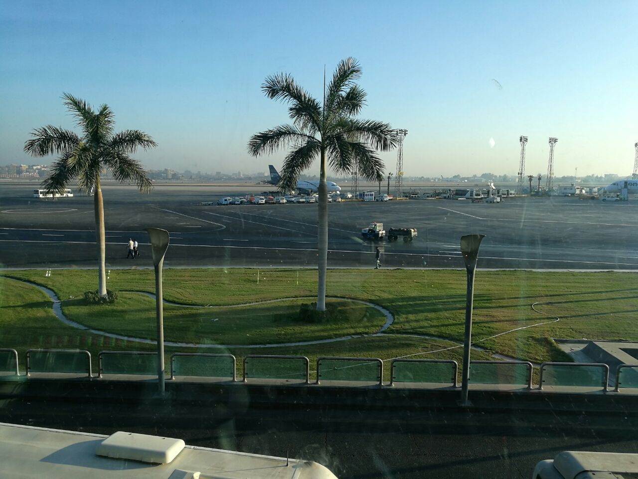 开罗国际机场(开罗国际机场T3怎么走到T2)