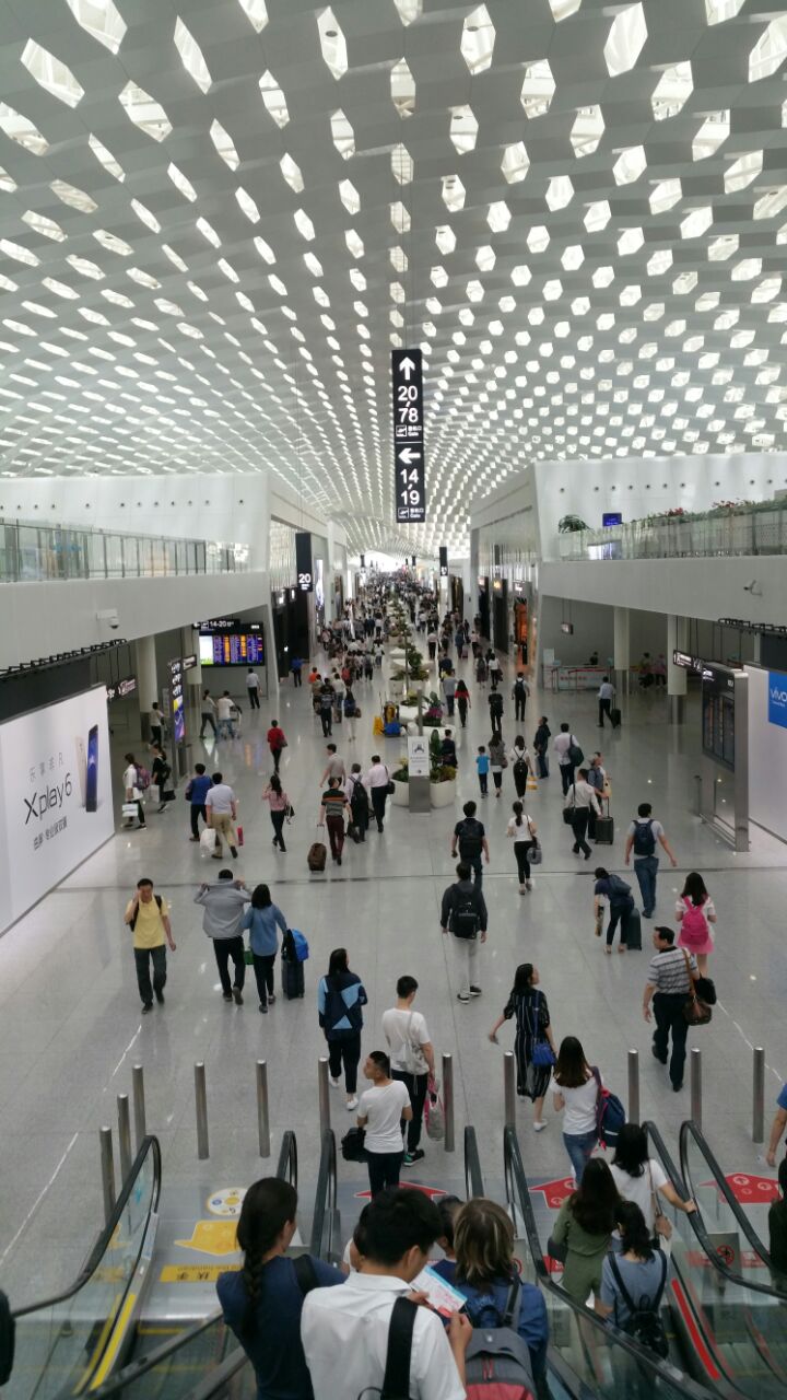 深圳机场照片登机口图片