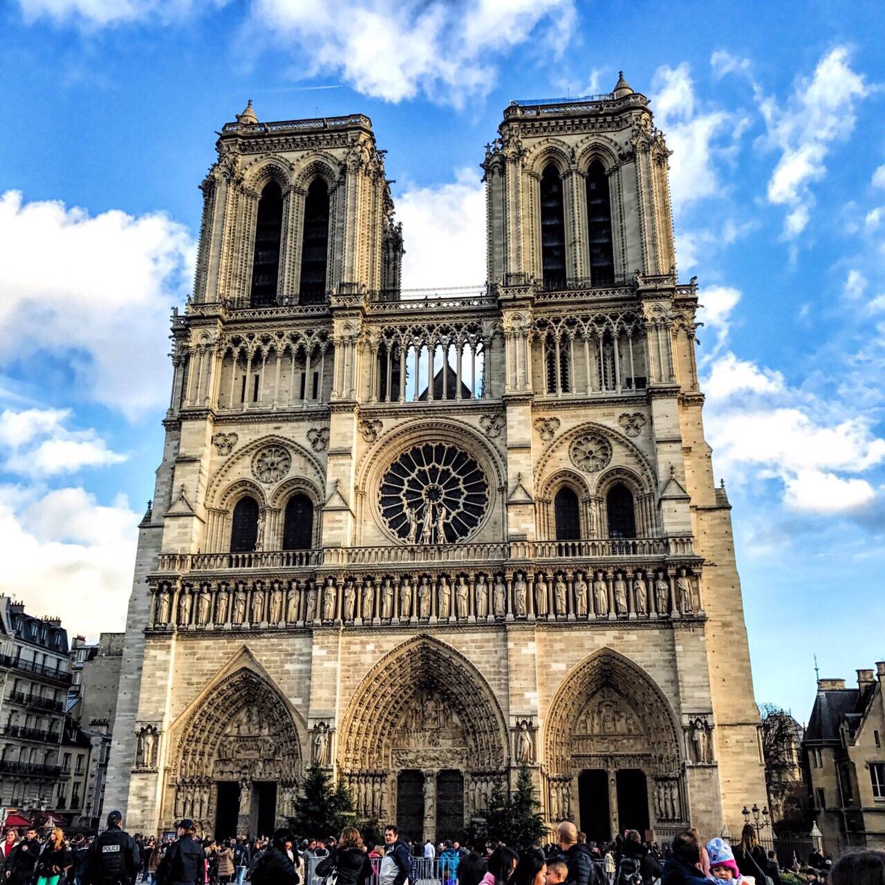 巴黎圣母院卢尔德教堂旅游景点攻略图