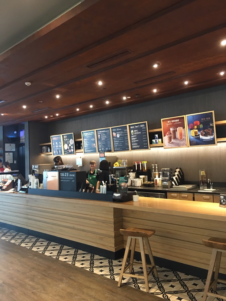 星巴克(sm城市广场店)