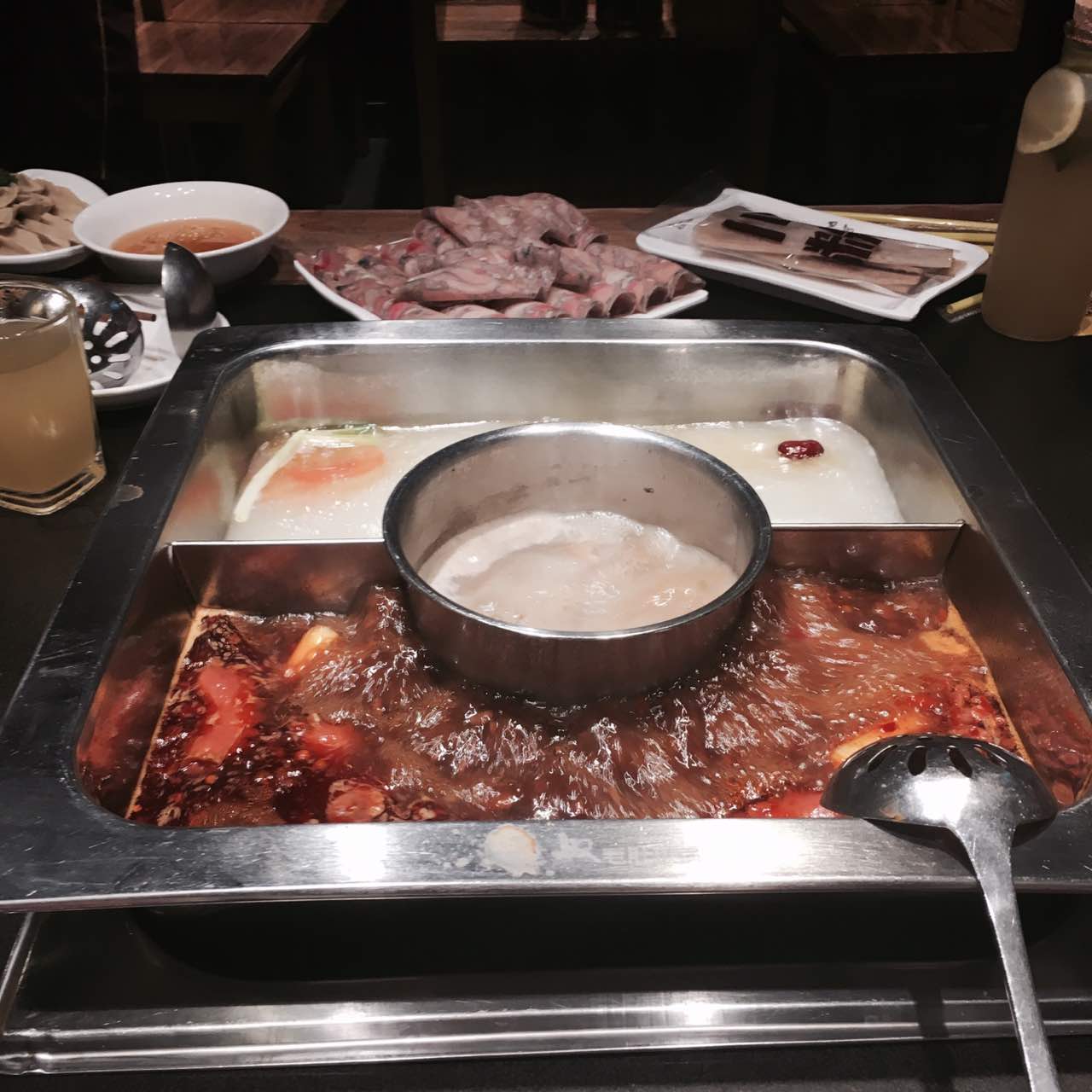 2022巴奴毛肚火锅(文化宫店)美食餐厅,超级好吃哟 而且卫生服务什么.