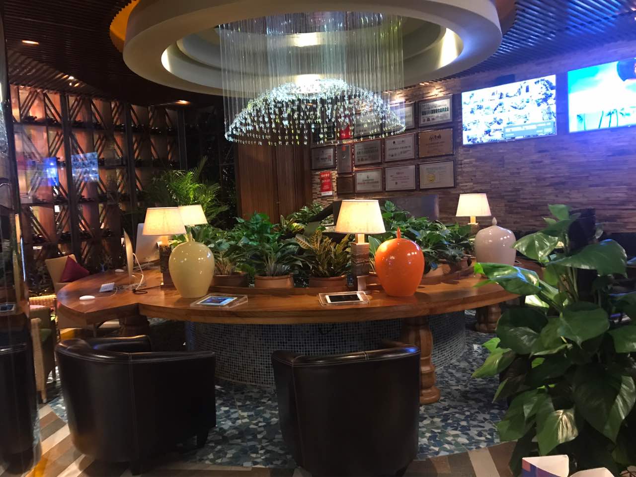 润园四季椰子鸡(卓悦汇店)