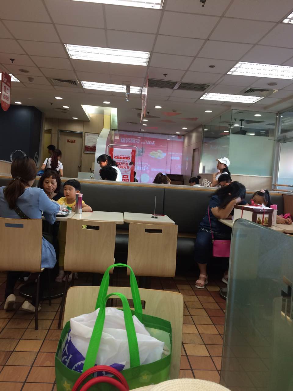 廊坊肯德基(明珠店)好吃吗,肯德基(明珠店)味道怎么样,环境/服务好不