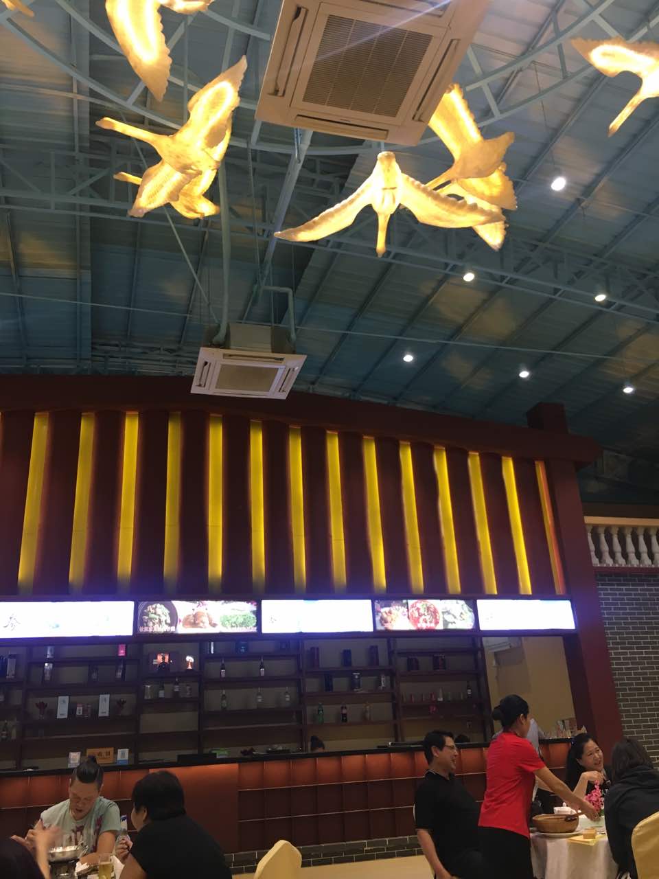 【携程美食林】广州鹅城餐馆,餐厅交通便利,菜色出品味道不错,招牌