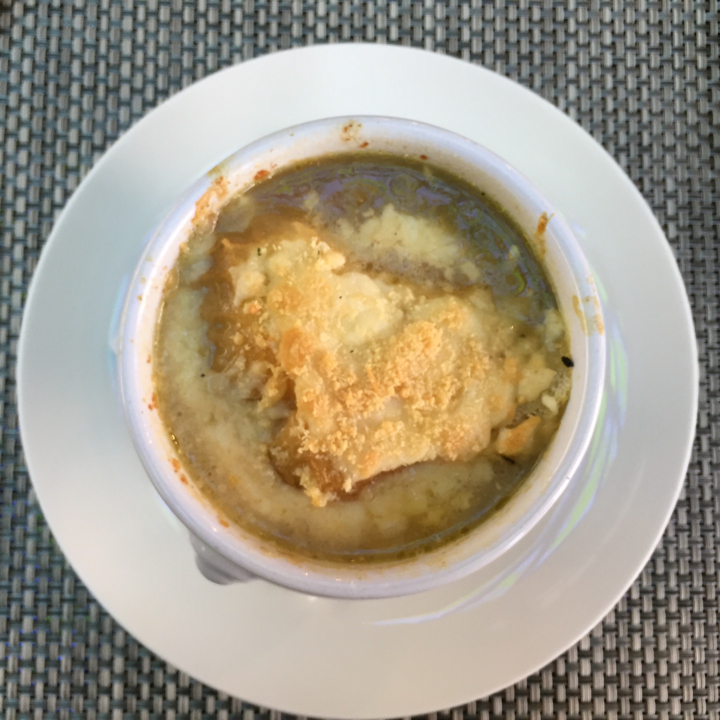 Irresistible Classic French Onion Soup Recipes for a Cozy Night In