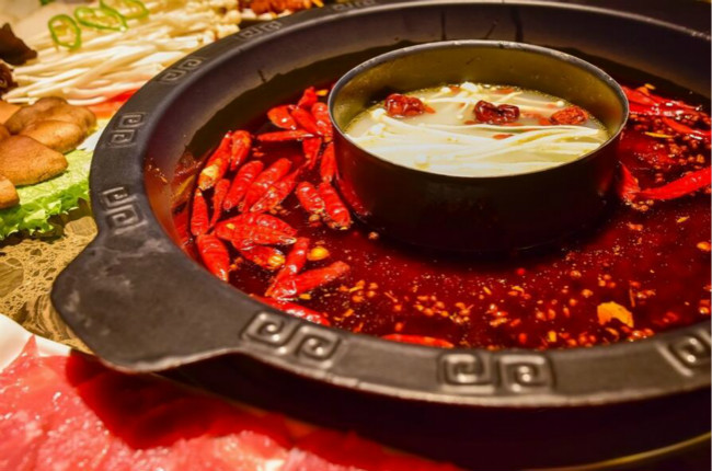 澳门永利皇宫- 永利皇宫官网- 娱乐城 2025男子吃火锅吃出一只死老鼠以为恶作剧查看监控后男子被刑拘 澳门永利皇宫- 永利皇宫官网- 娱乐城 2025男子吃火锅吃出一只死老鼠以为恶作剧查看监控后男子被刑拘