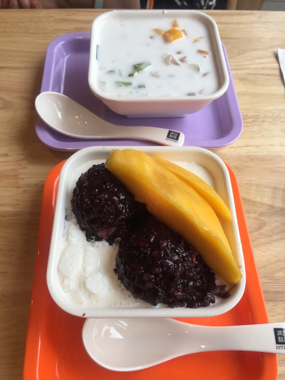 【攜程美食林】香港滿記甜品(西貢總店)餐館,逛完街來點甜品 芒果白雪