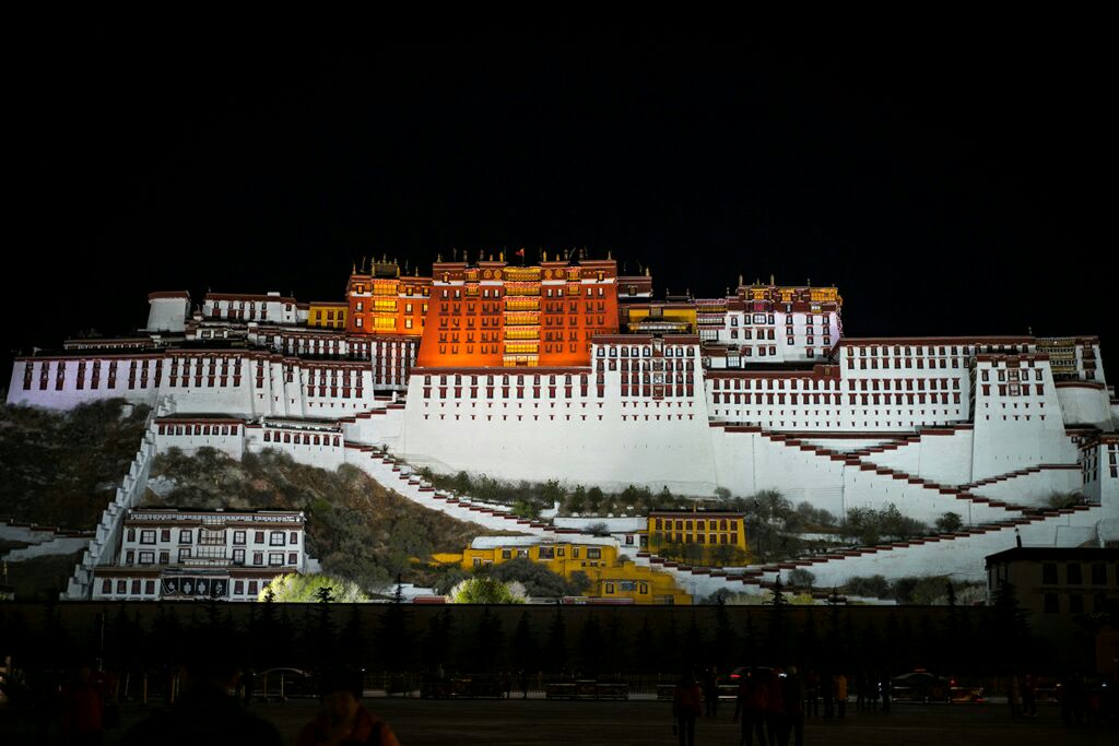 2019布达拉宫广场_旅游攻略_门票_地址_游记点评,拉萨旅游景点推荐