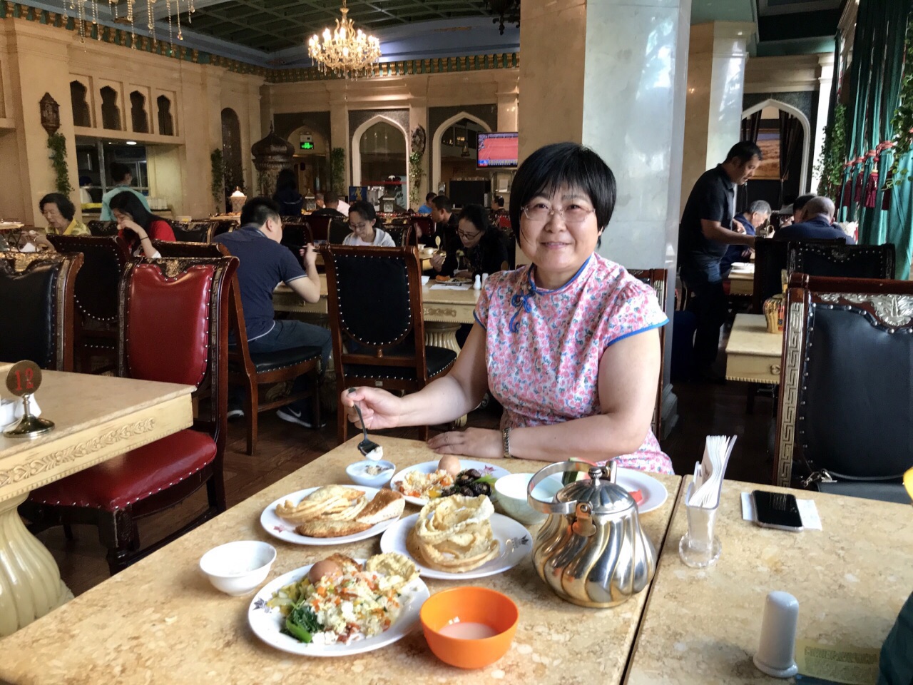 突玛丽斯美食物城