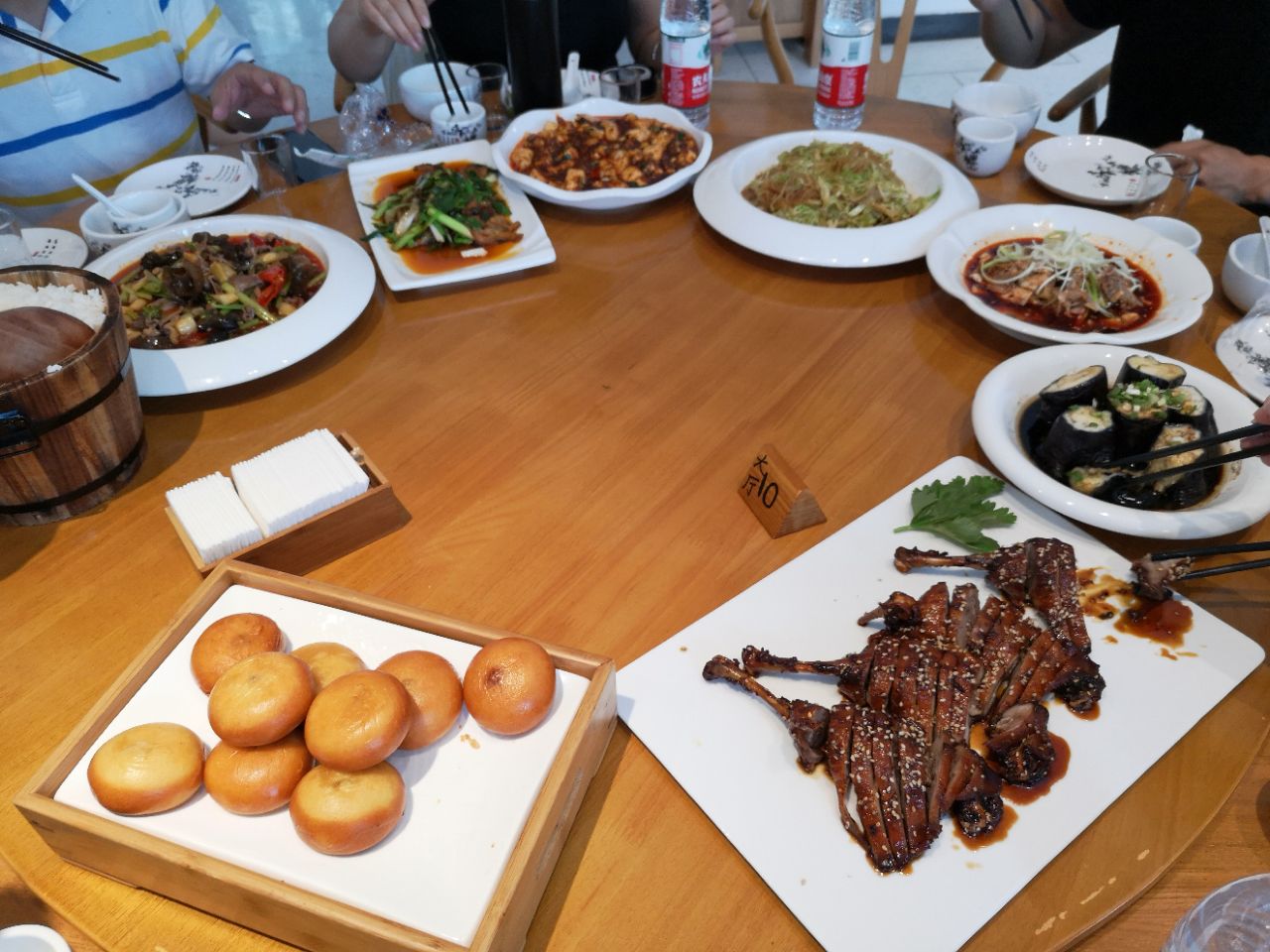 很棒的一次旅游,团餐也是最棒的,导游也是最好的