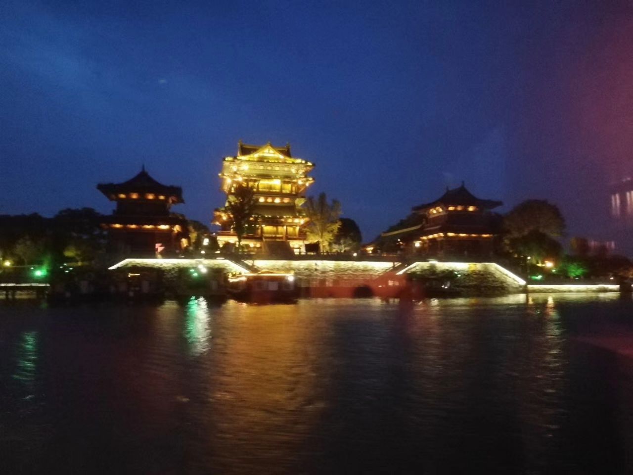 中国江苏泰州凤城河景区望海楼照片摄影图片_ID:427532093-Veer图库