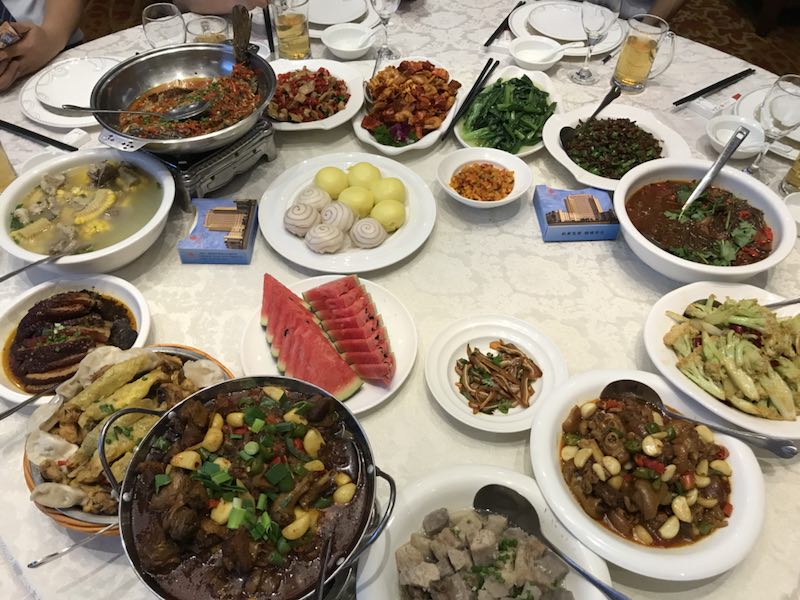 崀山宏基华天大酒店餐饮部