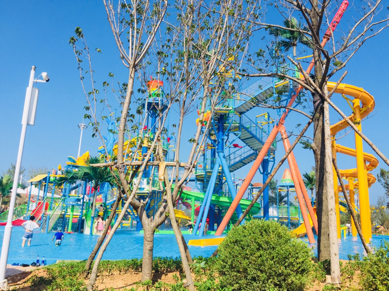 欢乐龙湾温泉水上乐园