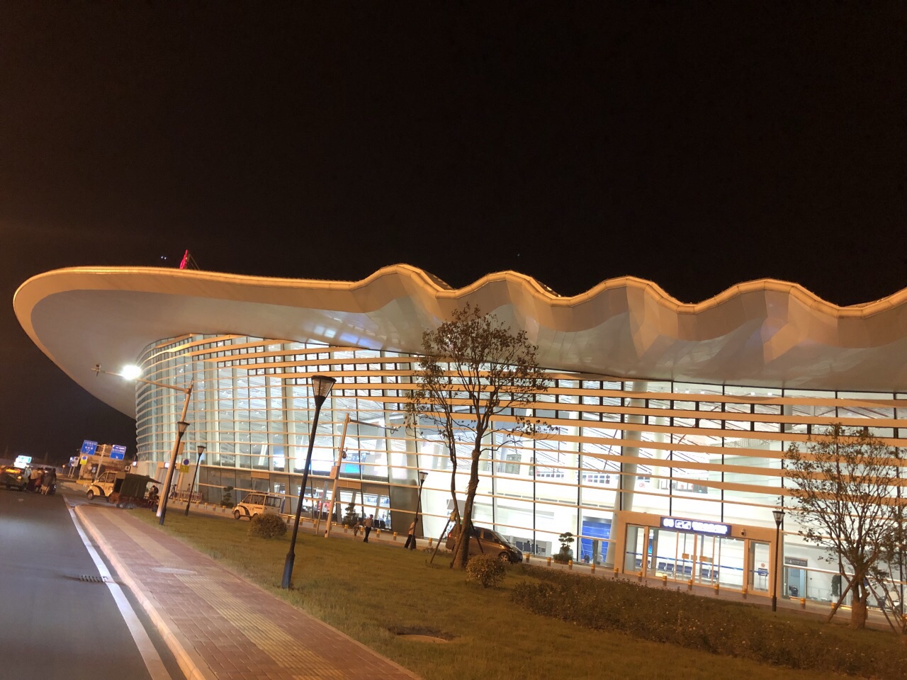 襄阳刘集机场T2航站楼图片