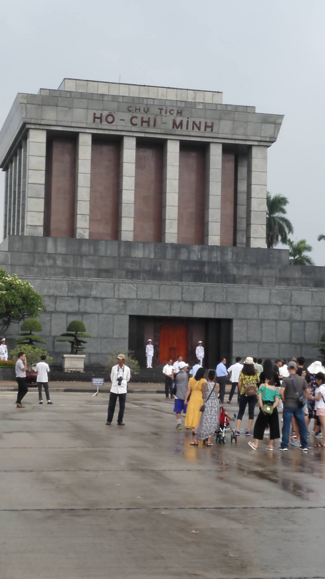 2019胡志明墓游玩攻略,这里是著名的胡志明墓碑 感觉. 【去哪儿攻略】