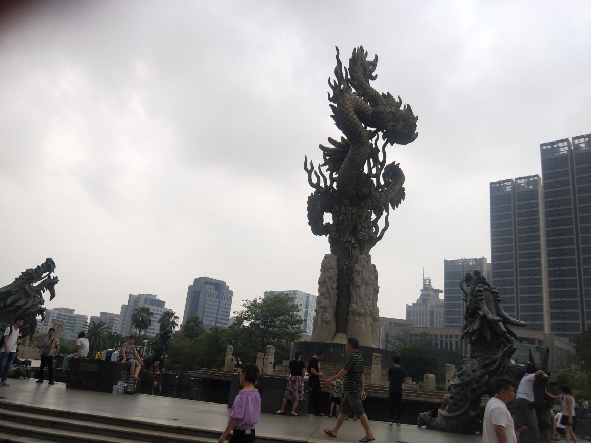 龙城广场