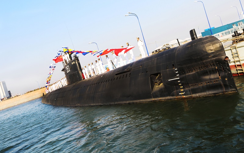 长城号潜艇 直线距离2.8km