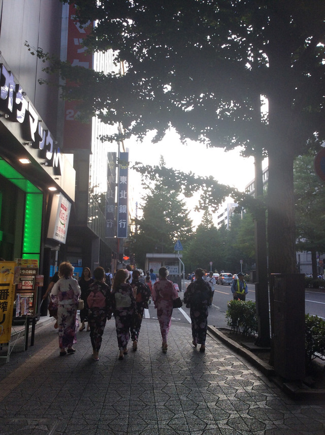 仙台七夕祭 少女与浴衣 携程氢气球