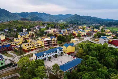 横峰县刘家火车小镇