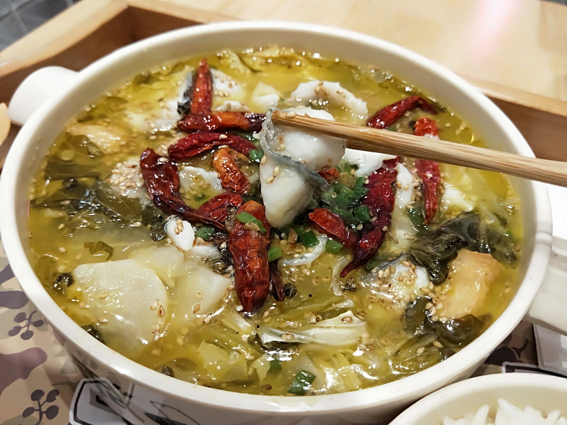 二乖酸菜鱼米饭(蔡塘广场店)