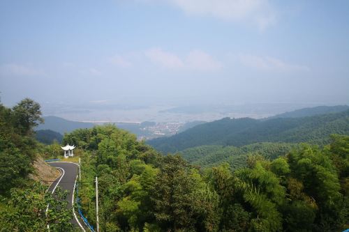 杭州富阳永安山极乐寺图片