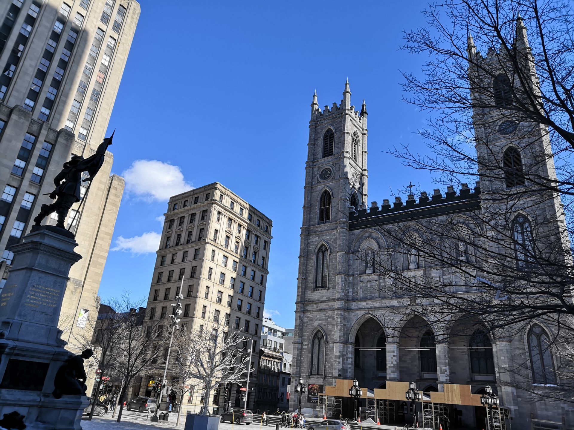 【携程攻略】蒙特利尔兵器广场景点,兵器广场位于著名的蒙特利尔圣母