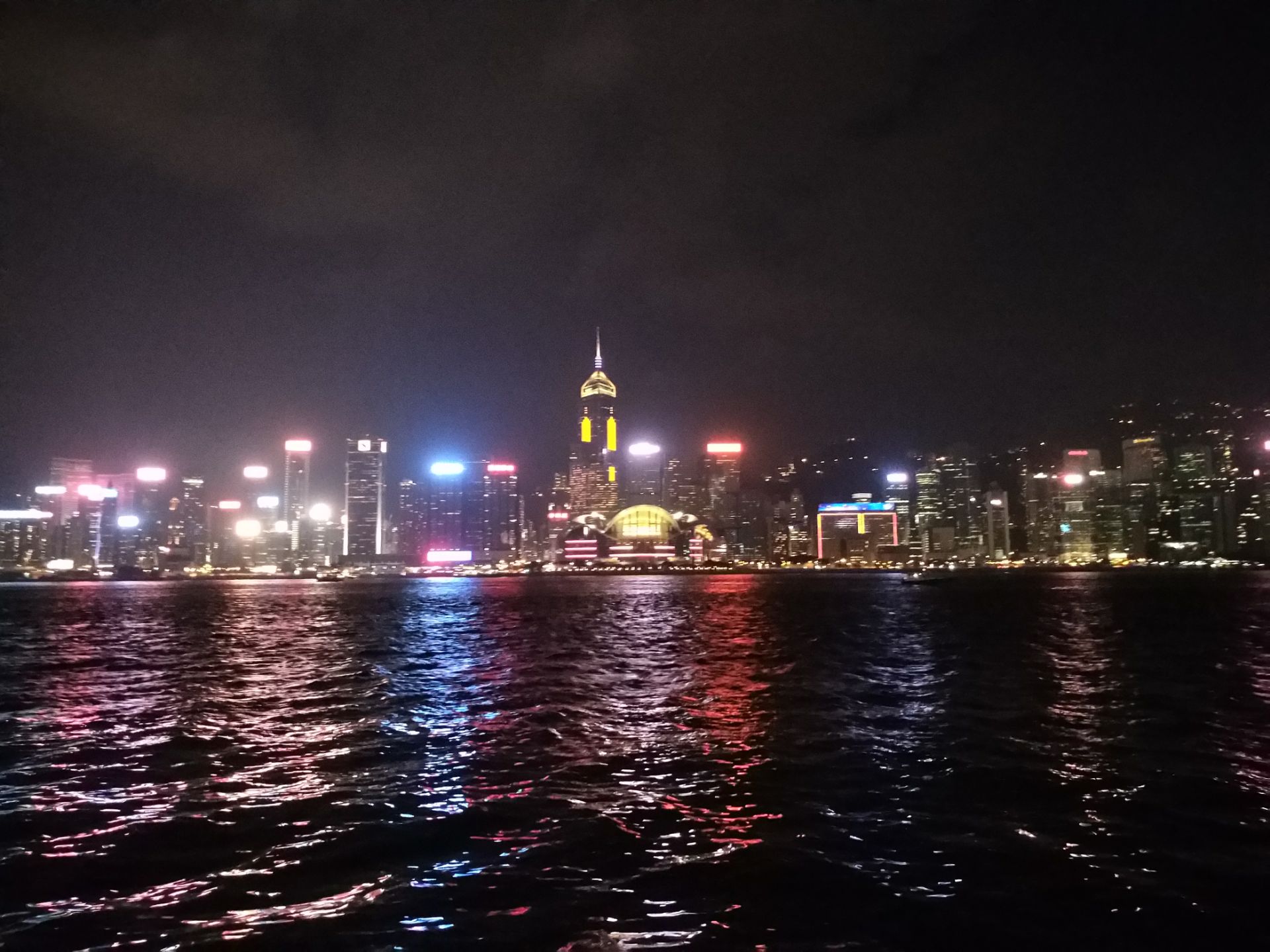 2023幻彩咏香江游玩攻略,每天晚上7:00在维多利亚港的...【去哪儿攻略】
