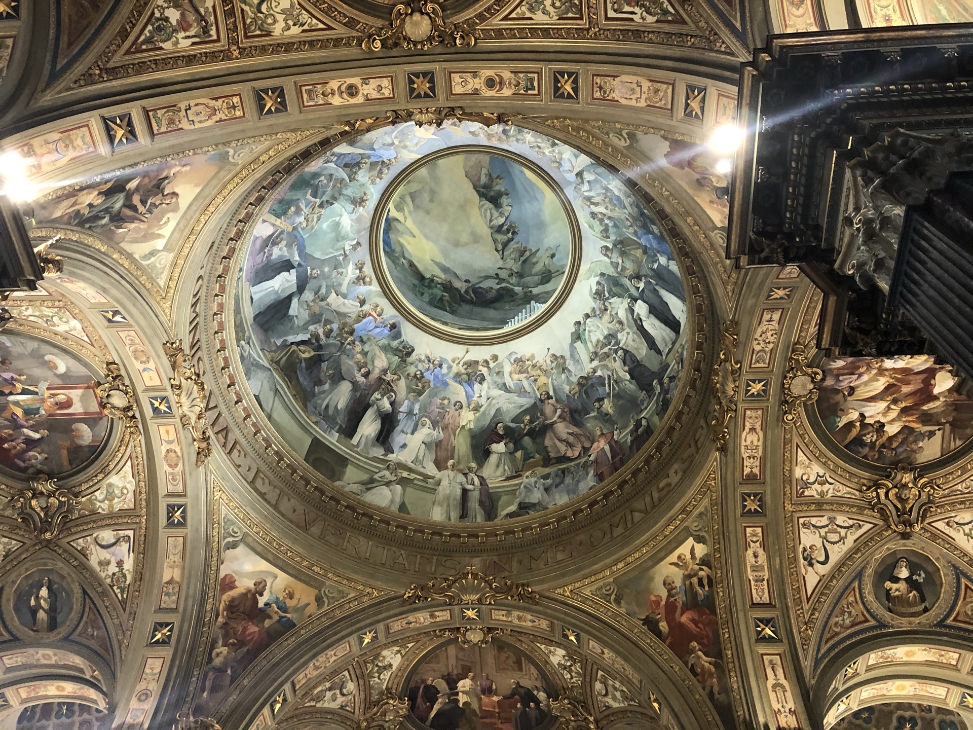 庞贝玫瑰圣母堂