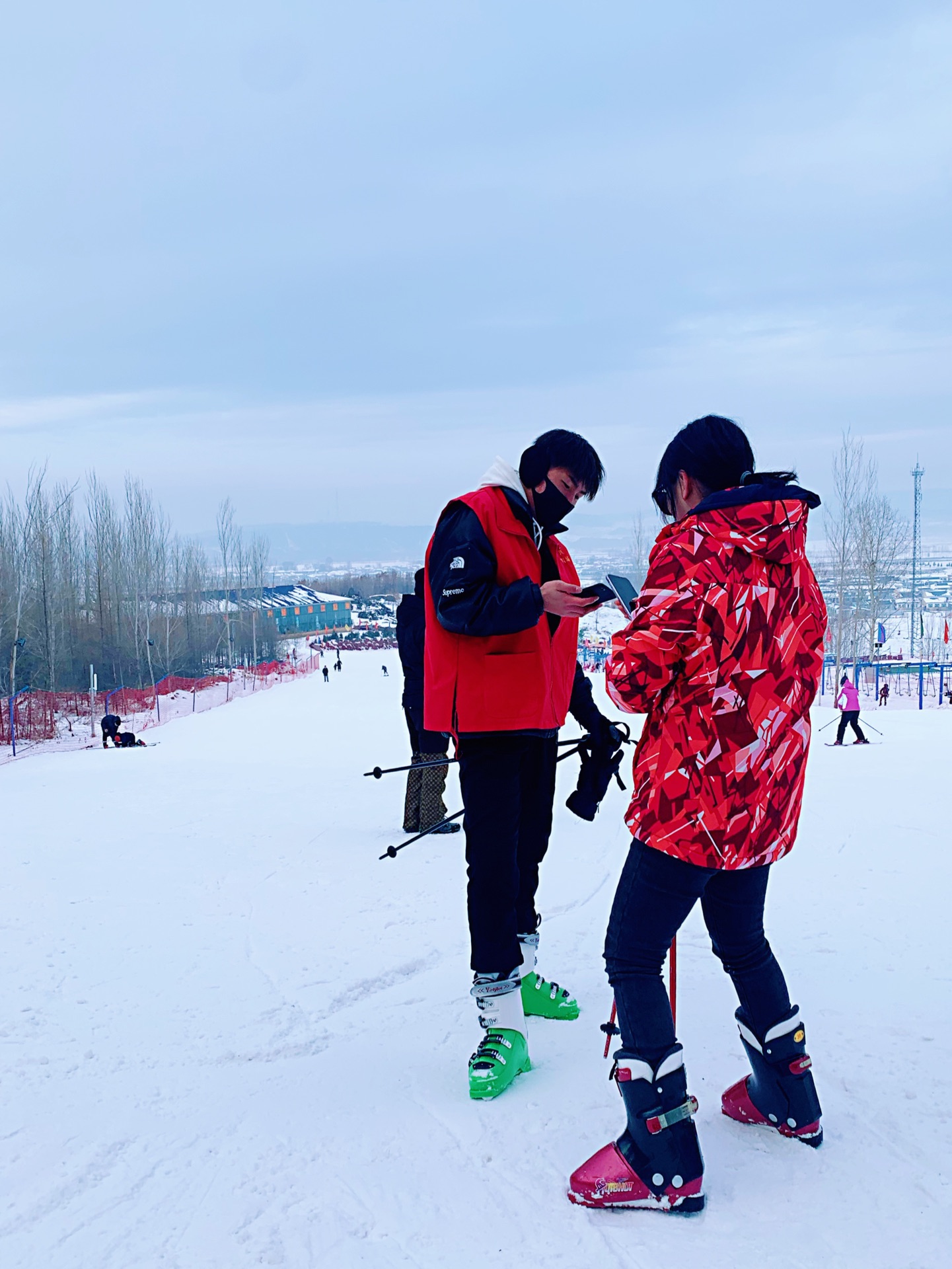 牡丹江中兴村滑雪场图片