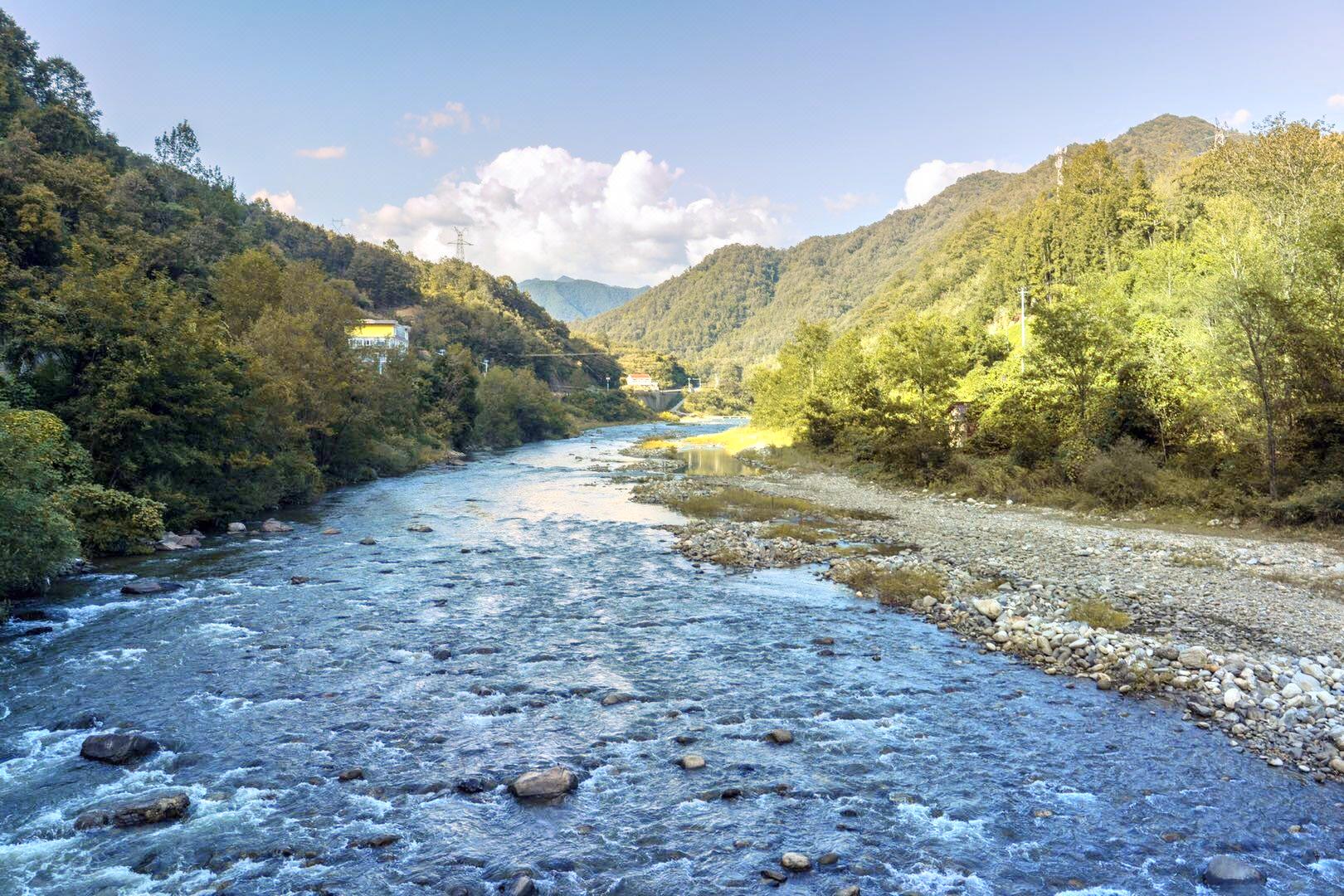 六·九抗洪纪念碑