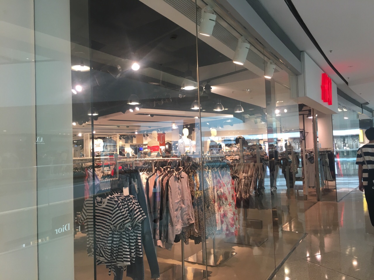 h&m(九龍塘店)