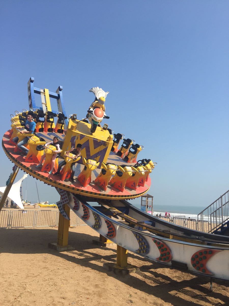 【携程攻略】日照万平口风景区景点,这里的海滩很美,内部游乐设施齐全