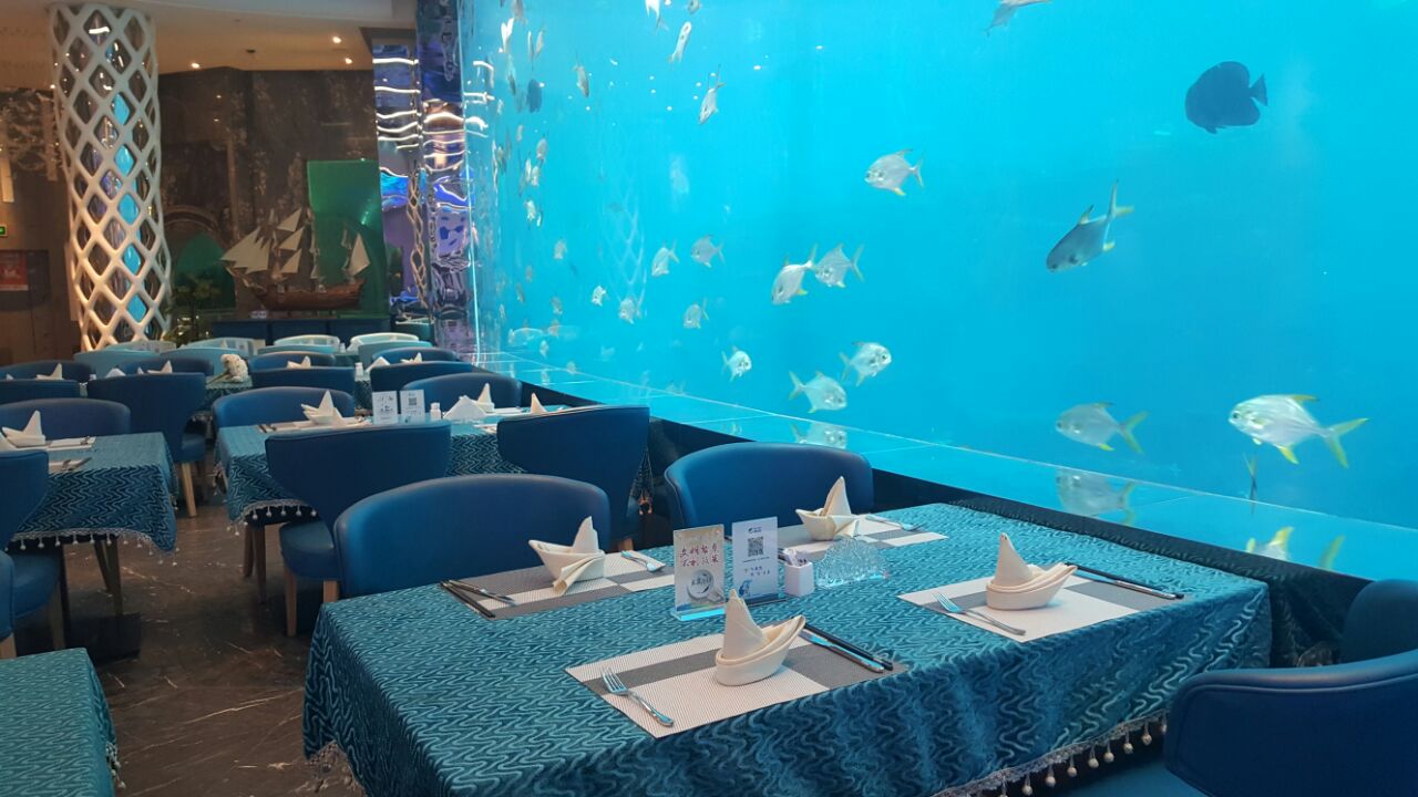 瑞德姆美人魚海底演藝主題餐廳亞龍灣店