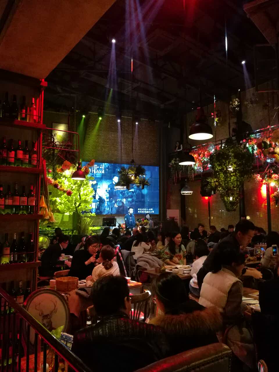 北京胡桃里音乐酒吧图片