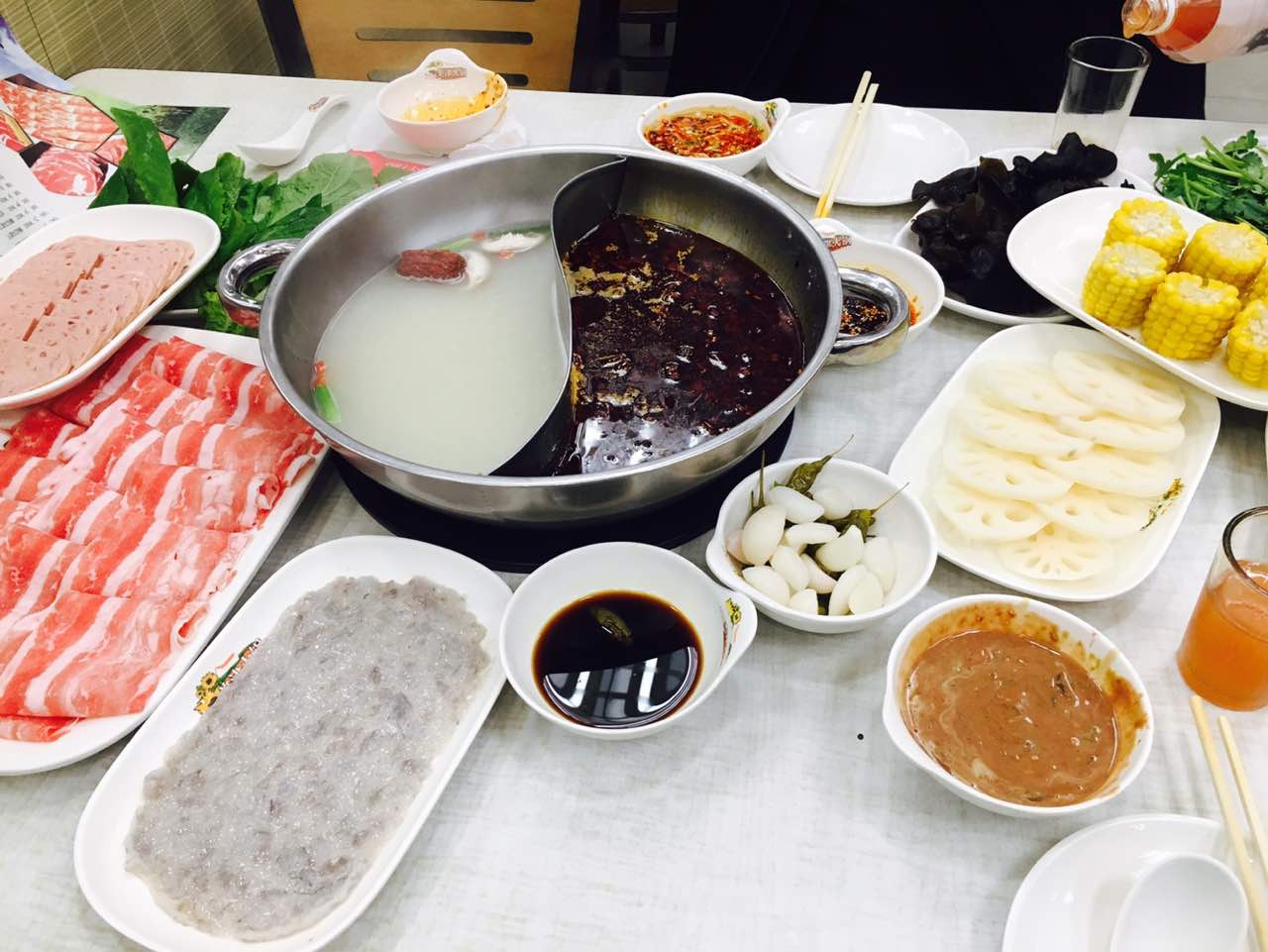 2022美津火锅花园(华山店)美食餐厅,推荐鸳鸯锅 手擀面 肥牛 笋片.