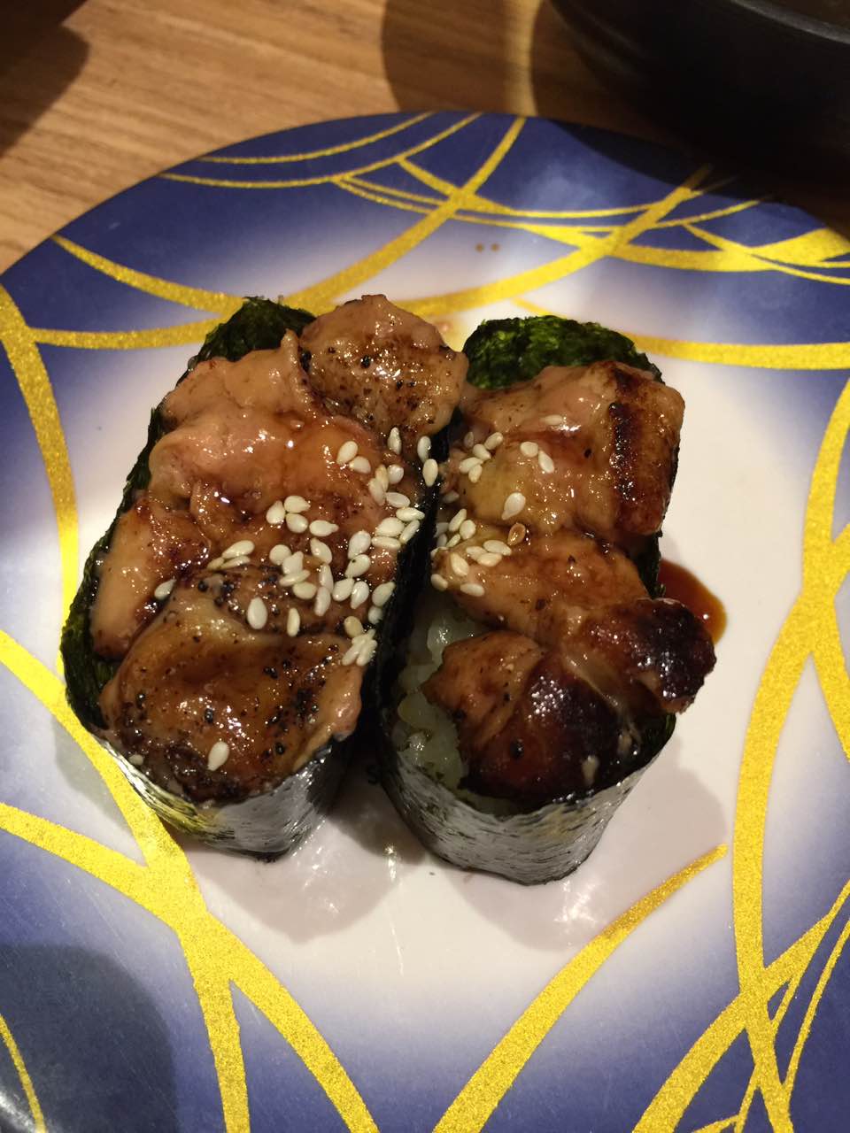 这家出名的鹅肝寿司,我们点了好多鹅肝系列.鹅肝