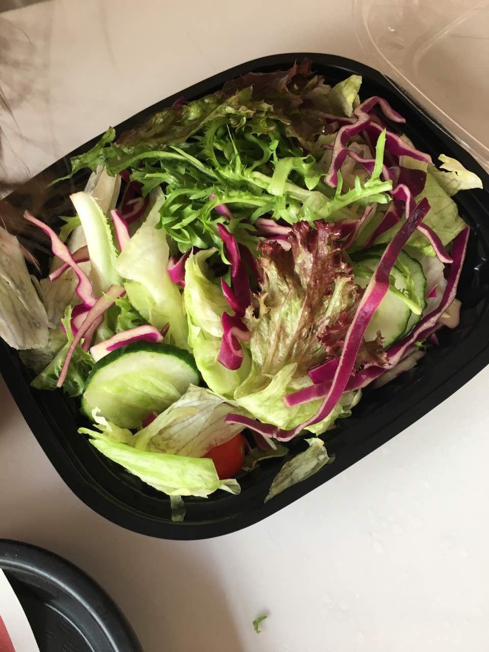 2020肯德基(怀柔国泰店)美食餐厅,鲜蔬沙拉很好吃,北京鸡肉卷.