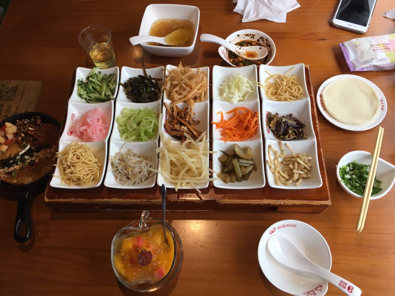 【携程美食林】贵阳丝恋红汤丝娃娃(南国花锦店)餐馆,之前不知道南国
