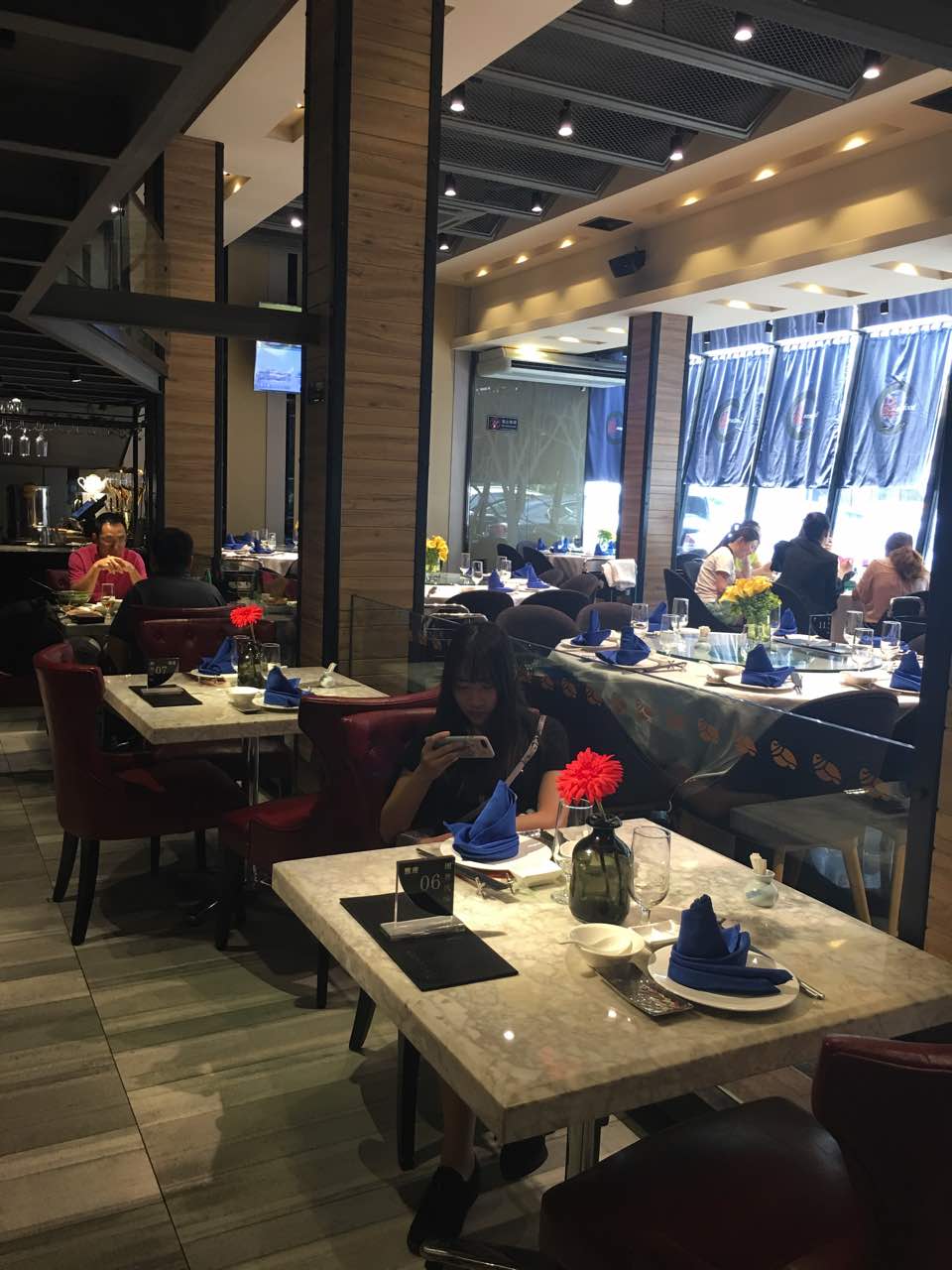 苏先生海鲜渔庄(东方店)