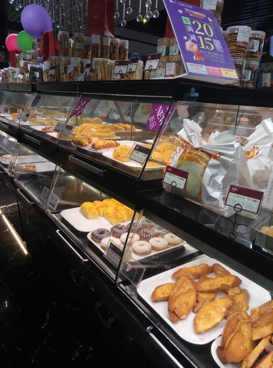 2021阿芒迪娜(万达店)美食餐厅,很不错的店,服务不错,面包.
