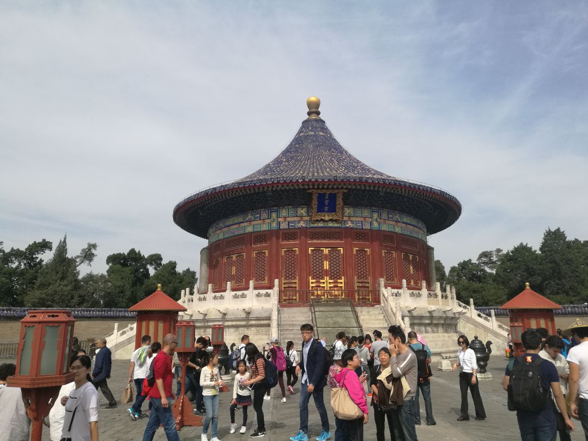 【携程攻略】北京皇穹宇景点,皇穹宇是皇帝祭天时供奉祭祀神位的场所。我们冒着酷暑参观，进去还要…