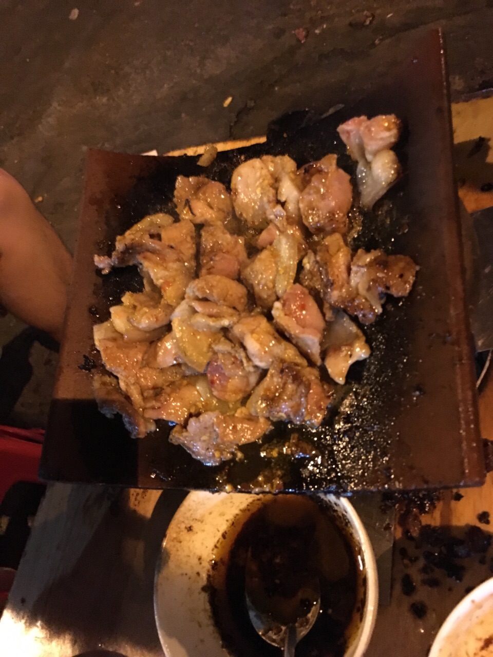 2022瓦片烧烤 winwin bbq美食餐厅,.了这条街那热情程度啊 各.