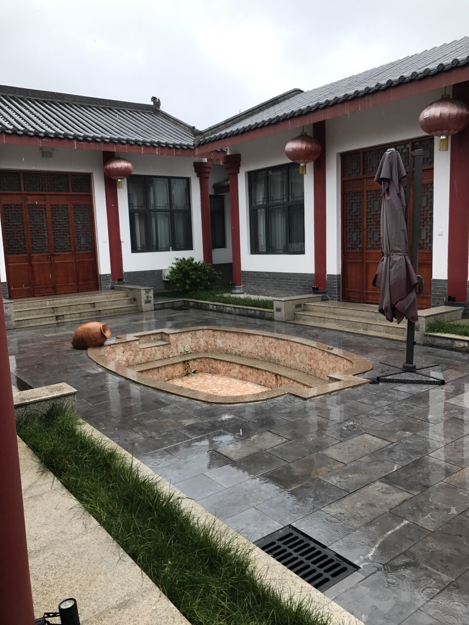 【携程攻略】西安大秦温泉景点,在西安的西郊,距离市区很近,里面的
